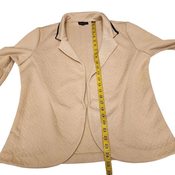 Courtenay Cream Quilted Blazer 3/4 Length Sleeve Sz L - Picture 8 of 11